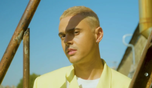 Співак ALEKSEEV здивував новим треком та зовнішним виглядом