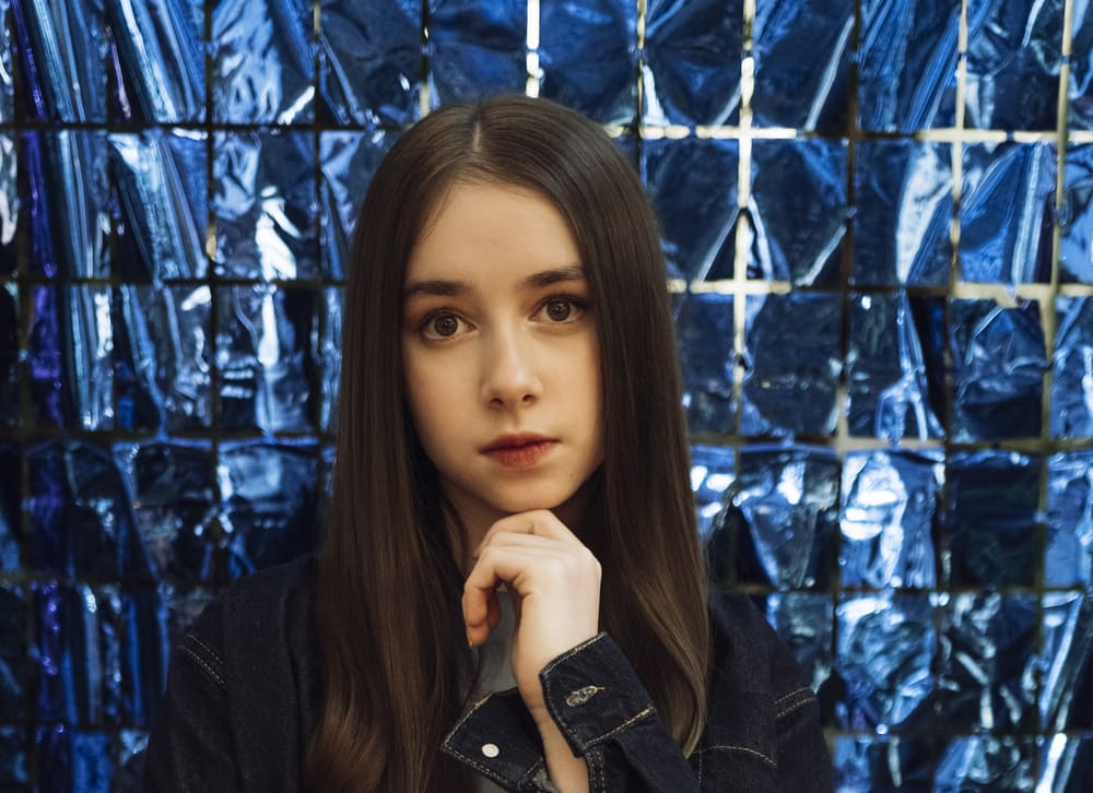 VLADA K презентує “All About You” – проникливу пісню про незабутні моменти та важливість рідних